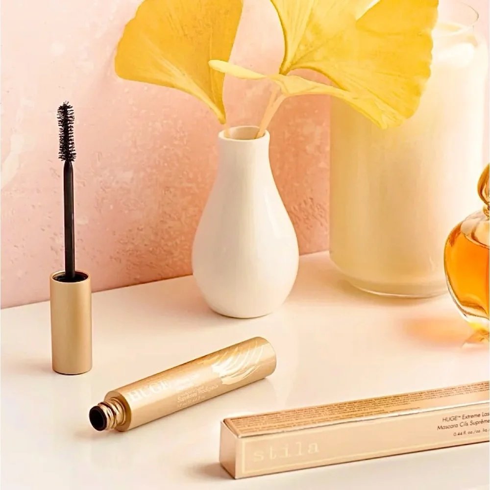 STILA Huge Extreme Lash Mascara!💋 (EXTREME BLACK) **NEW WITH BOX🏷️🔖🎁💝